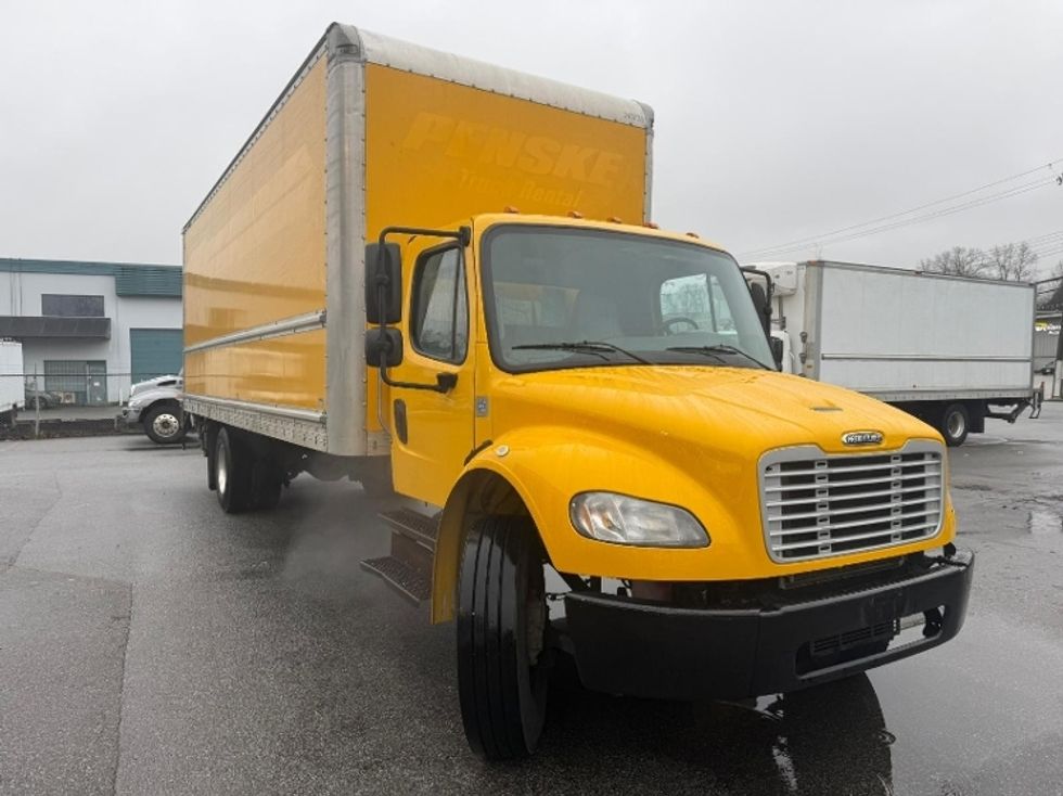 Medium Duty Box Truck-Light and Medium Duty Trucks-Freightliner-2019-M2-Burnaby-BC-177,745\n\t\tkm-$ 72,500 - Image 1