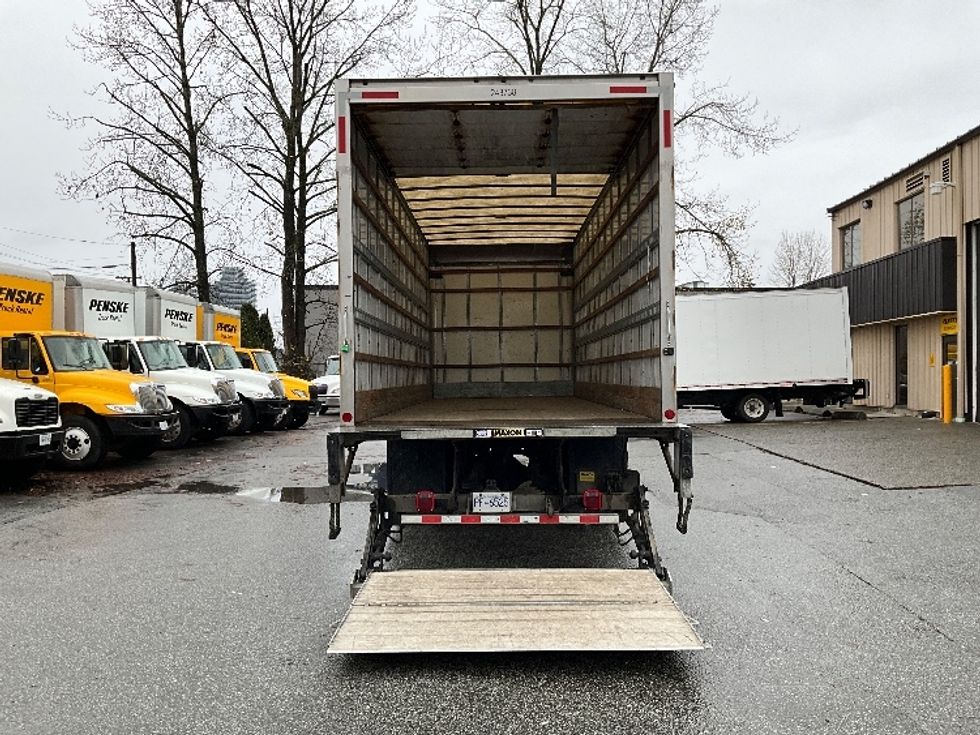 Medium Duty Box Truck-Light and Medium Duty Trucks-Freightliner-2019-M2-Burnaby-BC-177,745\n\t\tkm-$ 72,500 - Image 9