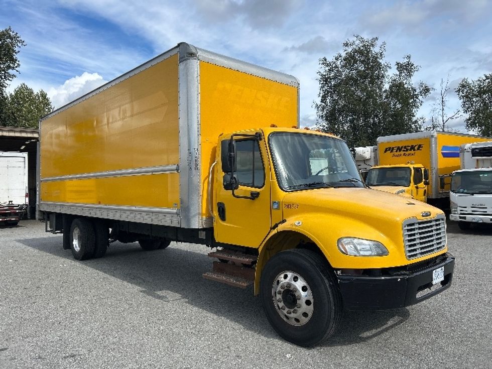 Medium Duty Box Truck-Light and Medium Duty Trucks-Freightliner-2019-M2-Burnaby-BC-185,889\n\t\tkm-$ 65,750 - Image 1