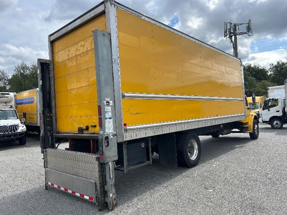 Medium Duty Box Truck-Light and Medium Duty Trucks-Freightliner-2019-M2-Burnaby-BC-185,889\n\t\tkm-$ 65,750 - Image 13
