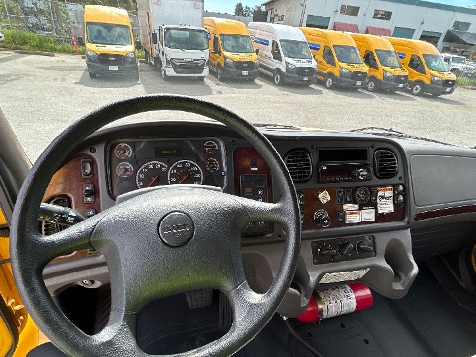 Medium Duty Box Truck-Light and Medium Duty Trucks-Freightliner-2019-M2-Burnaby-BC-185,889\n\t\tkm-$ 65,750 - Image 18