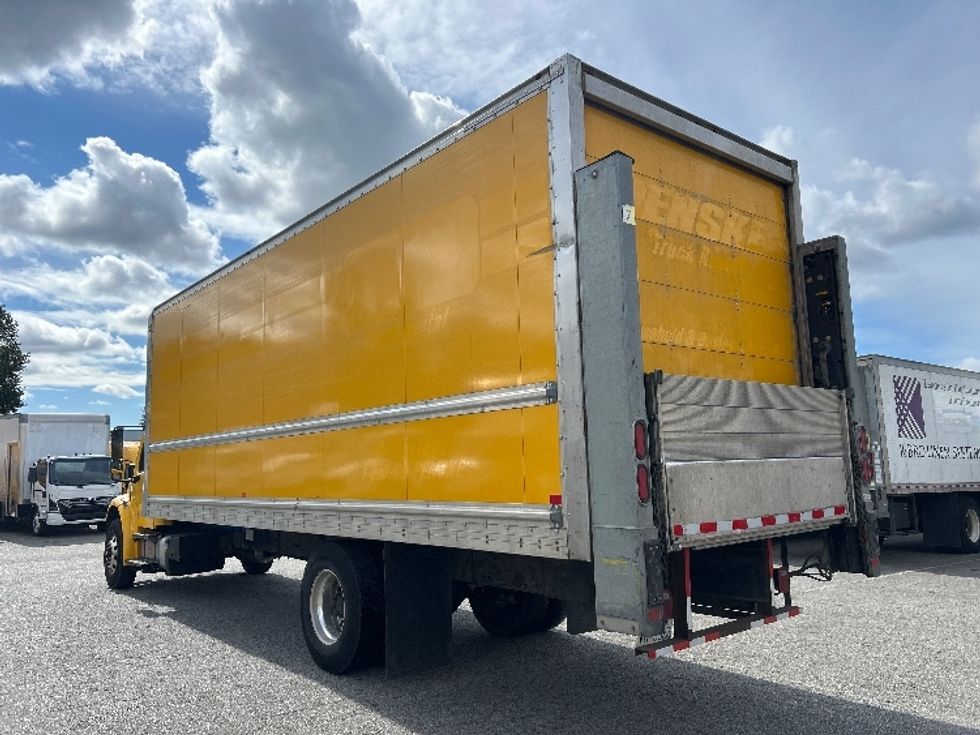 Medium Duty Box Truck-Light and Medium Duty Trucks-Freightliner-2019-M2-Burnaby-BC-185,889\n\t\tkm-$ 65,750 - Image 6