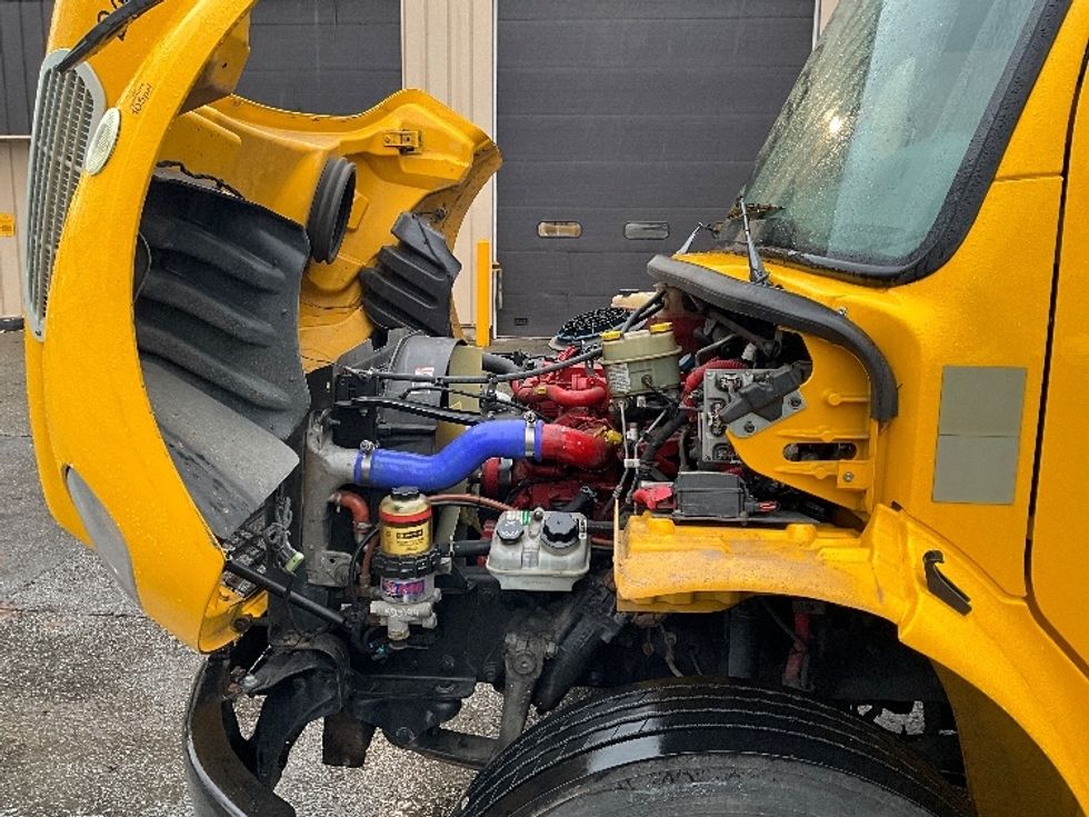 Medium Duty Box Truck-Light and Medium Duty Trucks-Freightliner-2019-M2-Burnaby-BC-190,792\n\t\tkm-$ 71,500 - Image 21