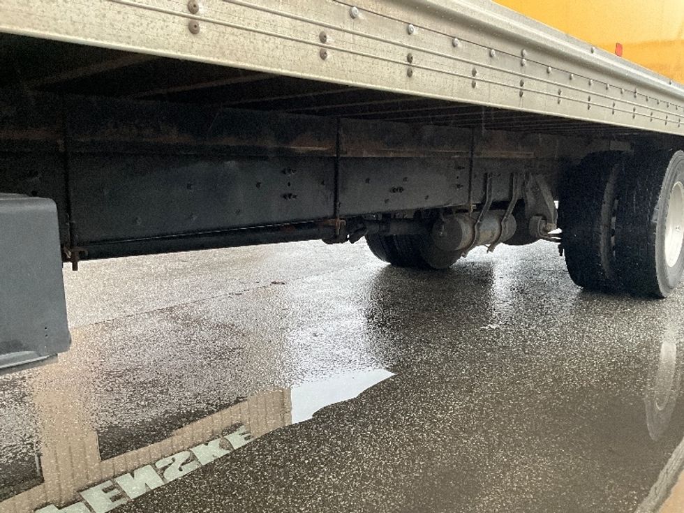 Medium Duty Box Truck-Light and Medium Duty Trucks-Freightliner-2019-M2-Burnaby-BC-190,792\n\t\tkm-$ 71,500 - Image 5