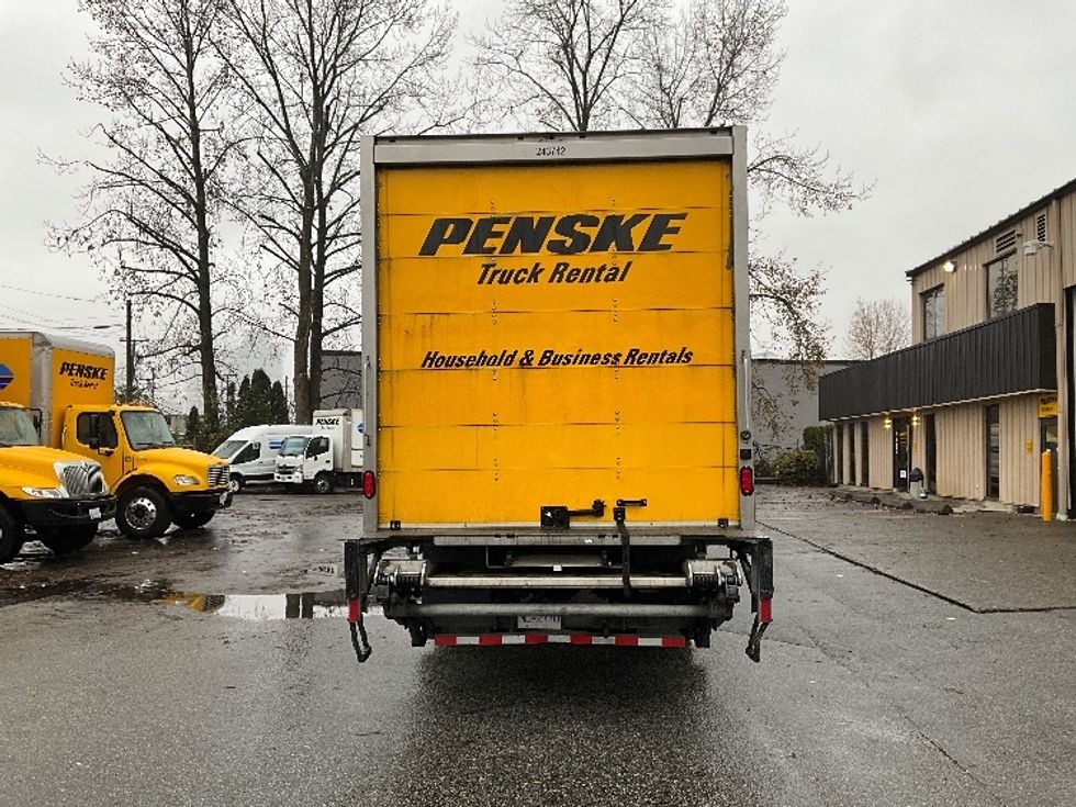 Medium Duty Box Truck-Light and Medium Duty Trucks-Freightliner-2019-M2-Burnaby-BC-190,792\n\t\tkm-$ 71,500 - Image 7