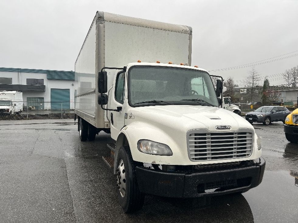 Medium Duty Box Truck-Light and Medium Duty Trucks-Freightliner-2019-M2-Burnaby-BC-228,891\n\t\tkm-$ 71,750 - Image 1