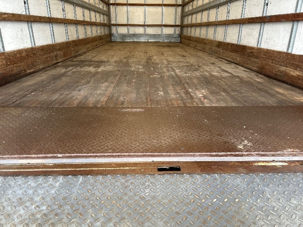 Medium Duty Box Truck-Light and Medium Duty Trucks-Freightliner-2019-M2-Burnaby-BC-228,891\n\t\tkm-$ 71,750 - Image 10