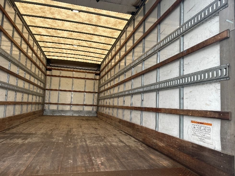 Medium Duty Box Truck-Light and Medium Duty Trucks-Freightliner-2019-M2-Burnaby-BC-228,891\n\t\tkm-$ 71,750 - Image 12