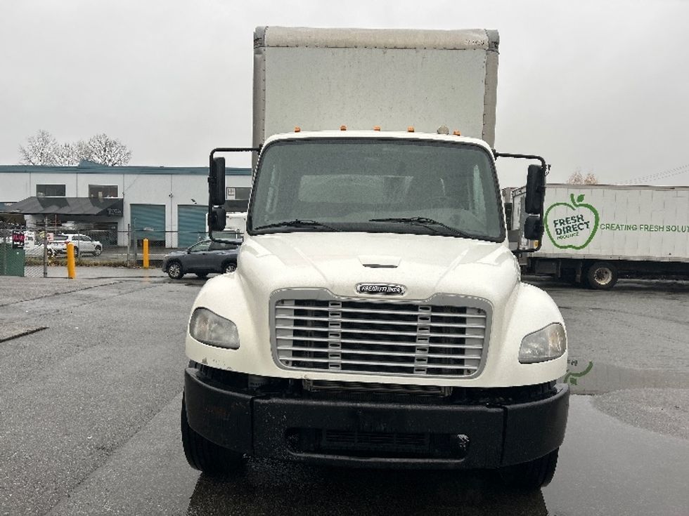 Medium Duty Box Truck-Light and Medium Duty Trucks-Freightliner-2019-M2-Burnaby-BC-228,891\n\t\tkm-$ 71,750 - Image 2