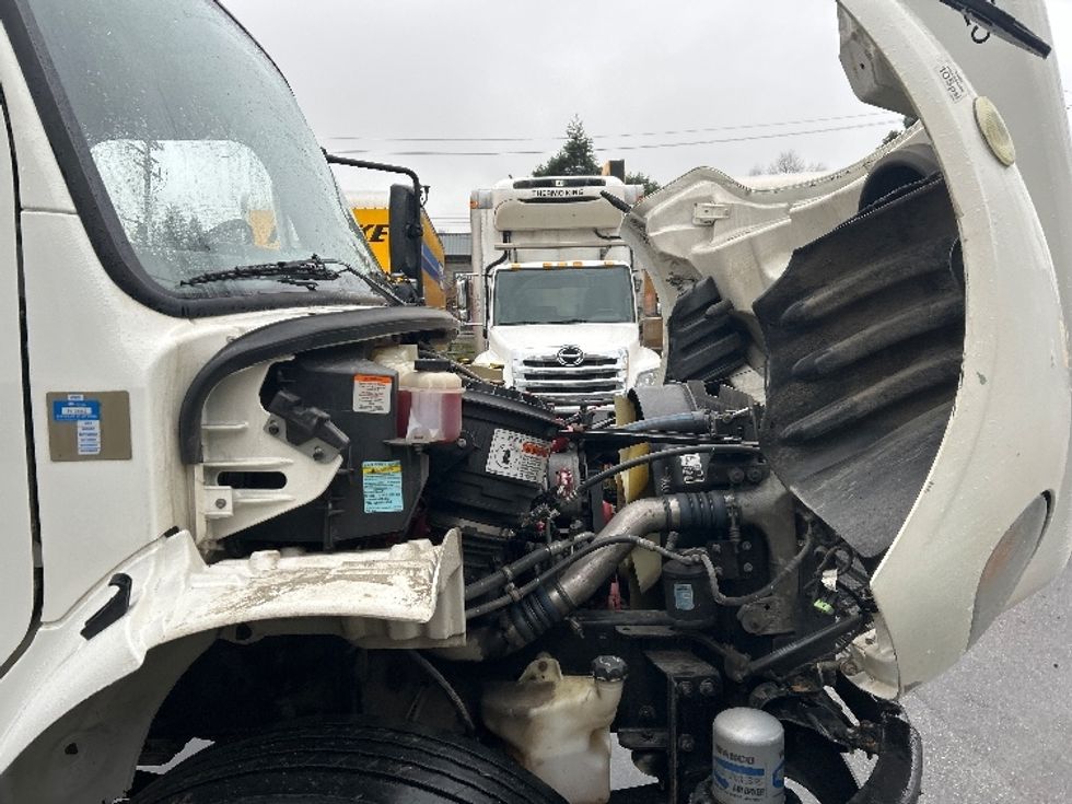 Medium Duty Box Truck-Light and Medium Duty Trucks-Freightliner-2019-M2-Burnaby-BC-228,891\n\t\tkm-$ 71,750 - Image 23