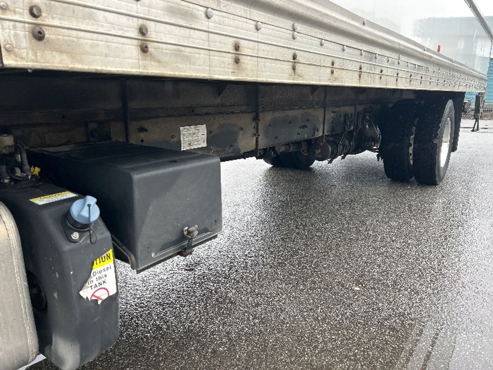 Medium Duty Box Truck-Light and Medium Duty Trucks-Freightliner-2019-M2-Burnaby-BC-228,891\n\t\tkm-$ 71,750 - Image 5