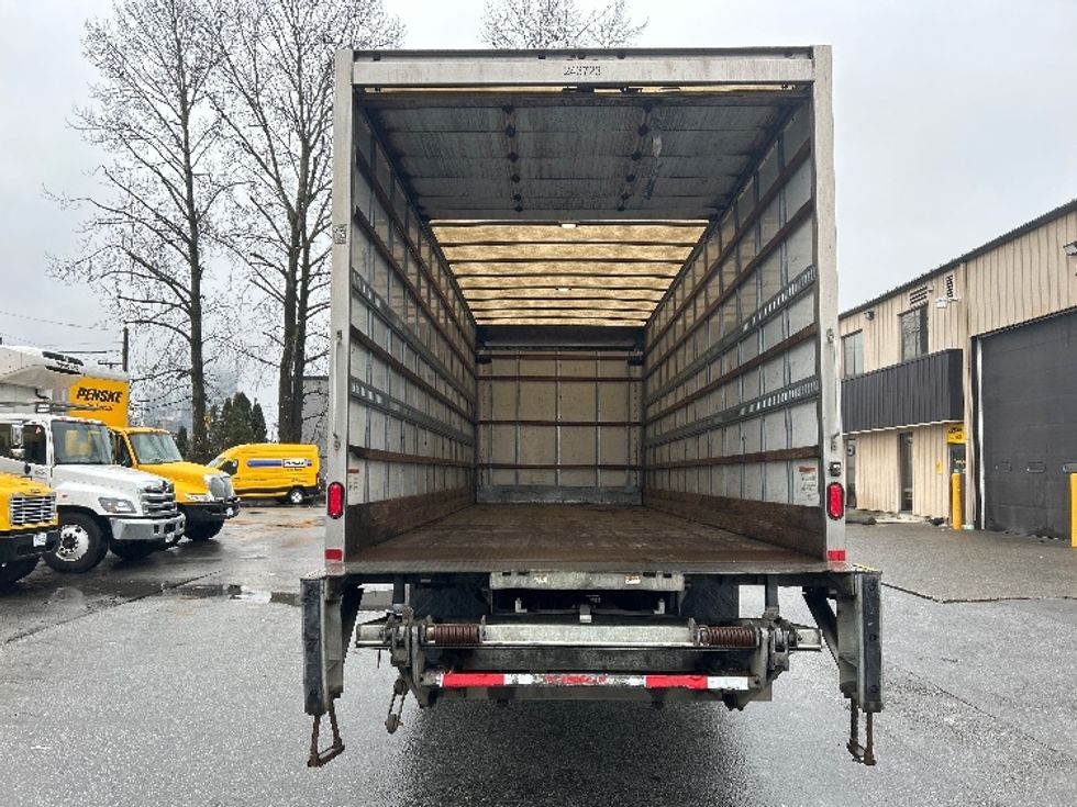 Medium Duty Box Truck-Light and Medium Duty Trucks-Freightliner-2019-M2-Burnaby-BC-228,891\n\t\tkm-$ 71,750 - Image 8