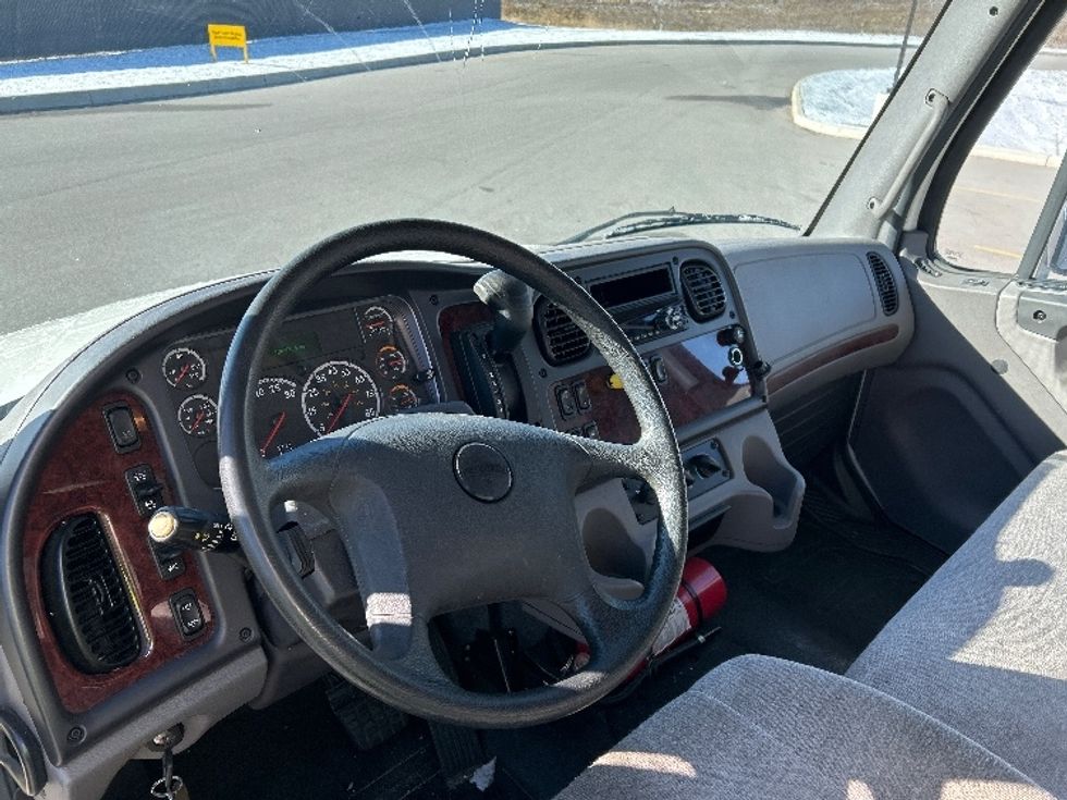 Medium Duty Box Truck-Light and Medium Duty Trucks-Freightliner-2019-M2-Byron Center-MI-104,780\n\t\tmiles-$ 53,250 - Image 16