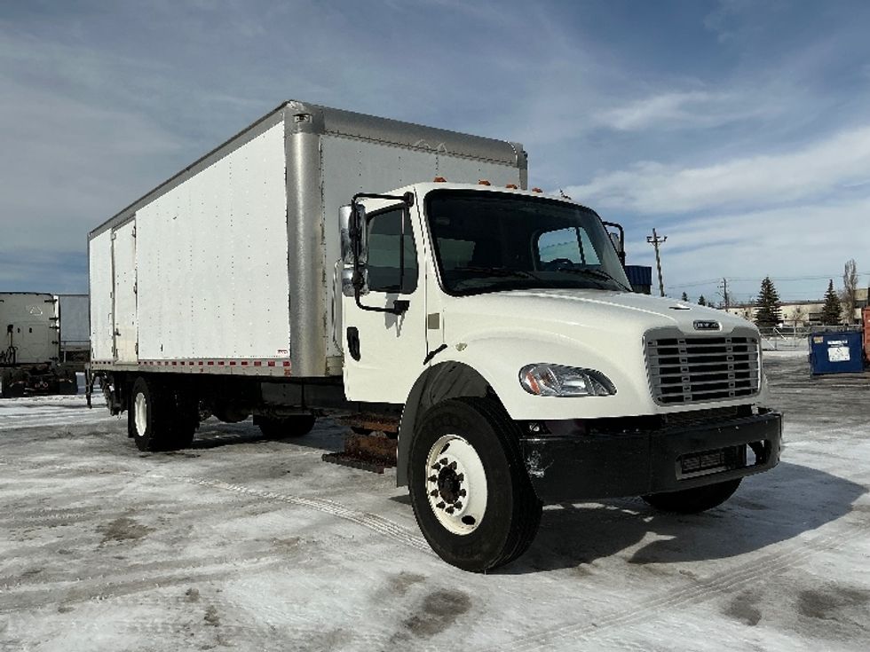 Medium Duty Box Truck-Light and Medium Duty Trucks-Freightliner-2019-M2-Calgary-AB-161,400\n\t\tkm-$ 73,500 - Image 1