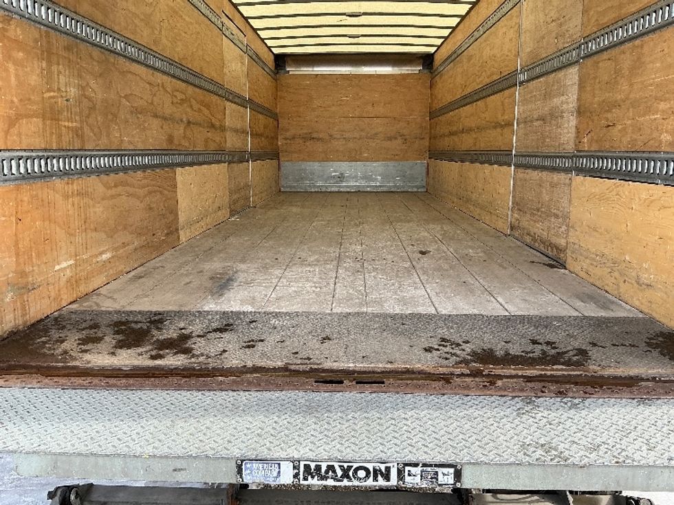 Medium Duty Box Truck-Light and Medium Duty Trucks-Freightliner-2019-M2-Calgary-AB-161,400\n\t\tkm-$ 73,500 - Image 10