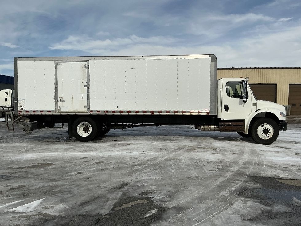 Medium Duty Box Truck-Light and Medium Duty Trucks-Freightliner-2019-M2-Calgary-AB-161,400\n\t\tkm-$ 73,500 - Image 15