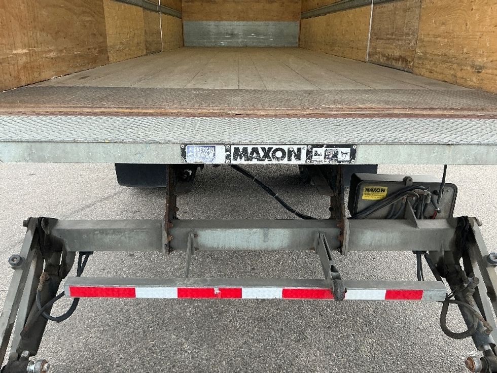 Medium Duty Box Truck-Light and Medium Duty Trucks-Freightliner-2019-M2-Calgary-AB-171,049\n\t\tkm-$ 71,750 - Image 10