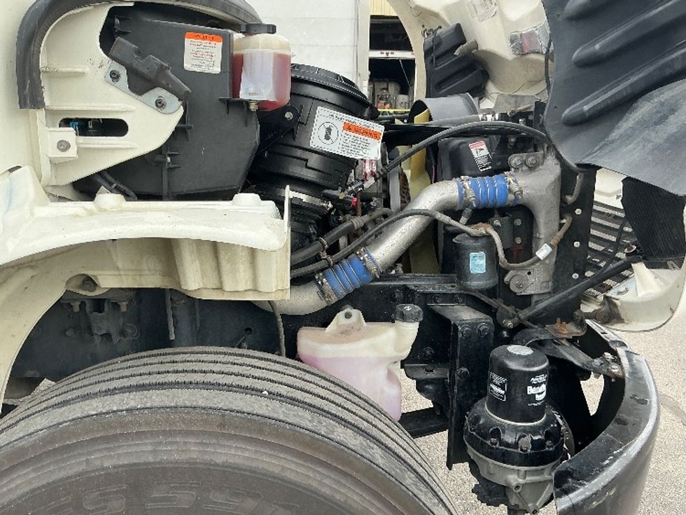 Medium Duty Box Truck-Light and Medium Duty Trucks-Freightliner-2019-M2-Calgary-AB-171,049\n\t\tkm-$ 71,750 - Image 23
