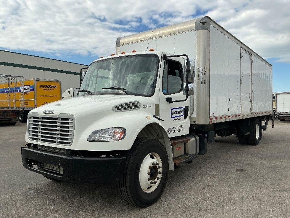 Medium Duty Box Truck-Light and Medium Duty Trucks-Freightliner-2019-M2-Calgary-AB-171,049\n\t\tkm-$ 71,750 - Image 3