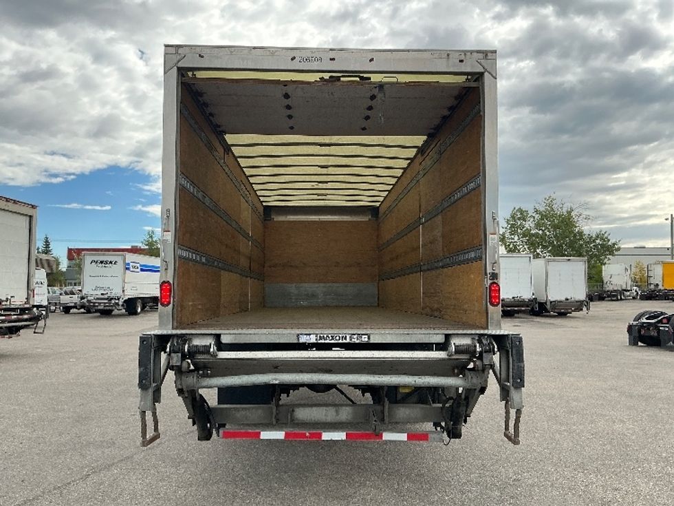 Medium Duty Box Truck-Light and Medium Duty Trucks-Freightliner-2019-M2-Calgary-AB-171,049\n\t\tkm-$ 71,750 - Image 8