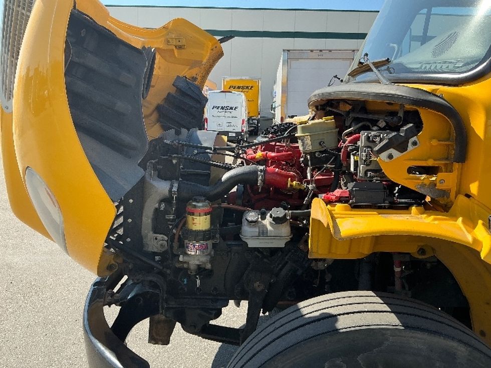 Medium Duty Box Truck-Light and Medium Duty Trucks-Freightliner-2019-M2-Calgary-AB-223,687\n\t\tkm-$ 61,500 - Image 24