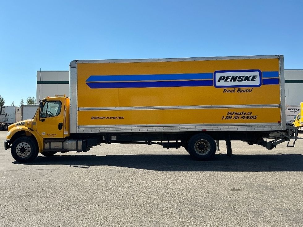 Medium Duty Box Truck-Light and Medium Duty Trucks-Freightliner-2019-M2-Calgary-AB-223,687\n\t\tkm-$ 61,500 - Image 4