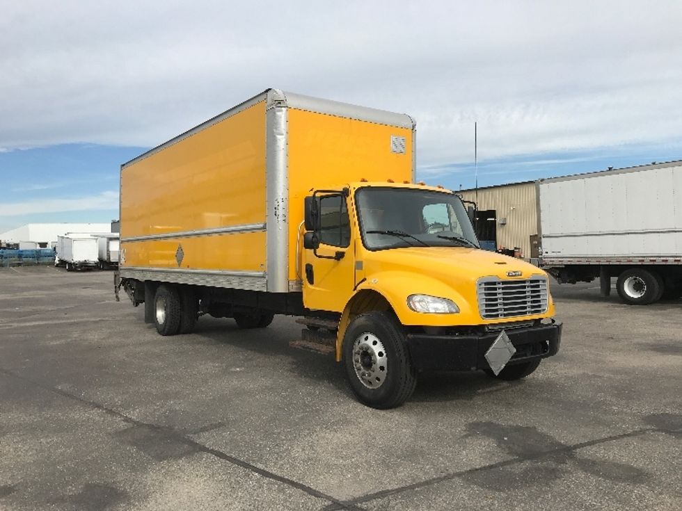 Medium Duty Box Truck-Light and Medium Duty Trucks-Freightliner-2019-M2-Calgary-AB-226,056\n\t\tkm-$ 68,000 - Image 1
