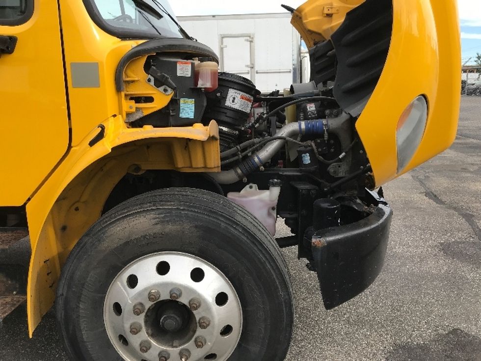 Medium Duty Box Truck-Light and Medium Duty Trucks-Freightliner-2019-M2-Calgary-AB-226,056\n\t\tkm-$ 68,000 - Image 23