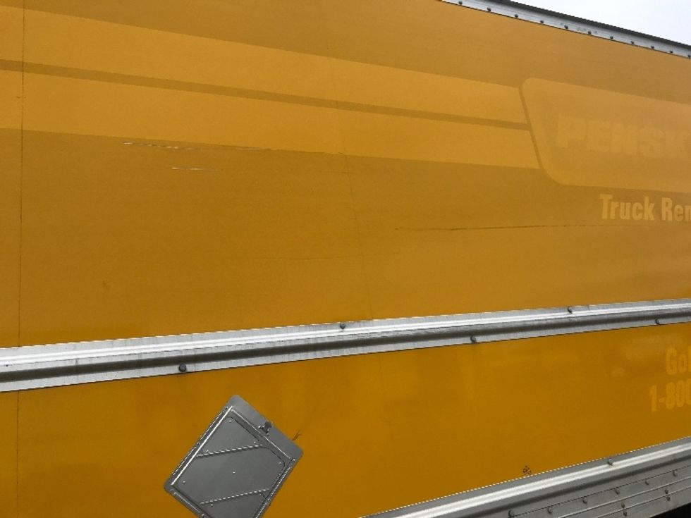 Medium Duty Box Truck-Light and Medium Duty Trucks-Freightliner-2019-M2-Calgary-AB-226,056\n\t\tkm-$ 68,000 - Image 25