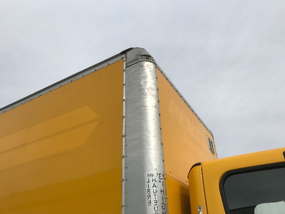 Medium Duty Box Truck-Light and Medium Duty Trucks-Freightliner-2019-M2-Calgary-AB-226,056\n\t\tkm-$ 68,000 - Image 26