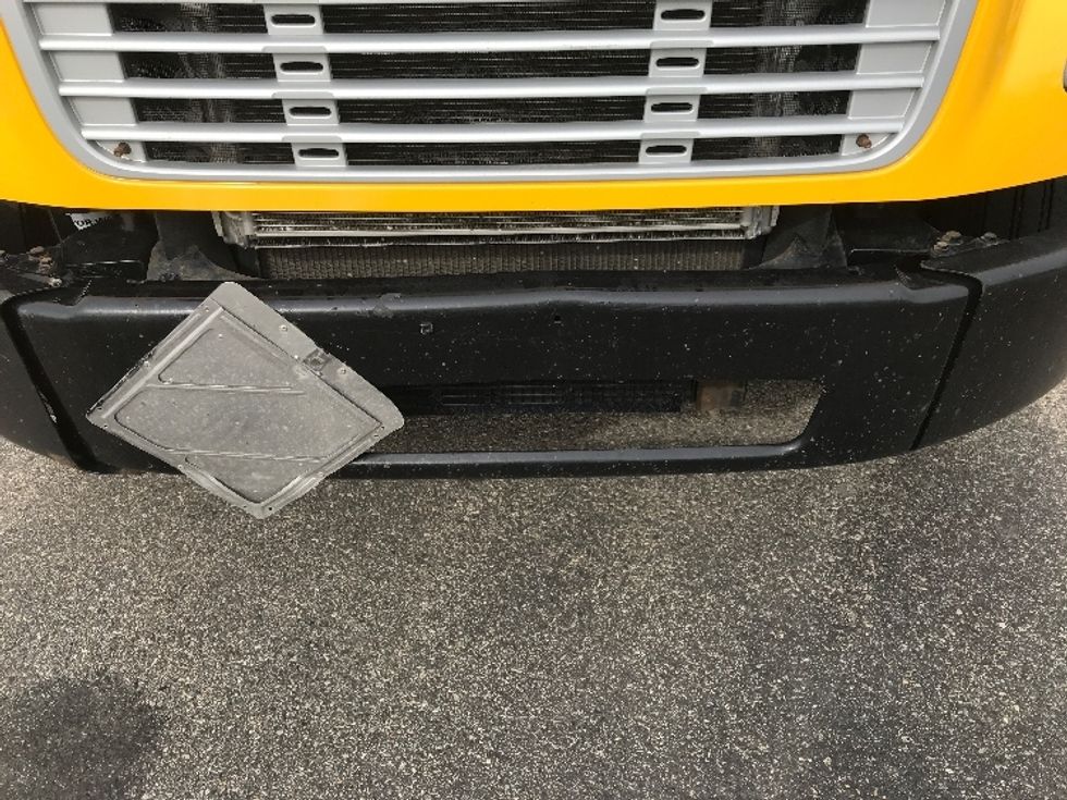 Medium Duty Box Truck-Light and Medium Duty Trucks-Freightliner-2019-M2-Calgary-AB-226,056\n\t\tkm-$ 68,000 - Image 27