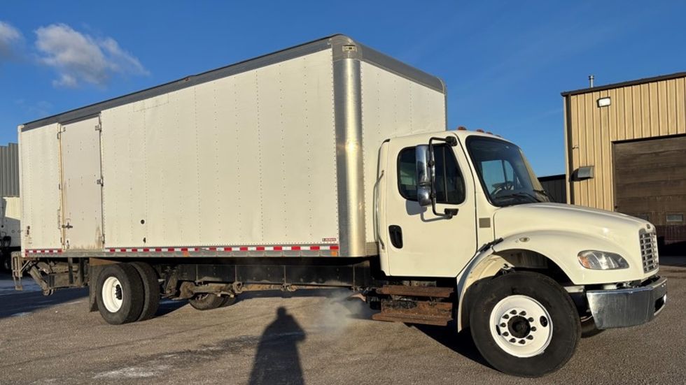 Medium Duty Box Truck-Light and Medium Duty Trucks-Freightliner-2019-M2-Calgary-AB-248,803\n\t\tkm-$ 69,750 - Image 1