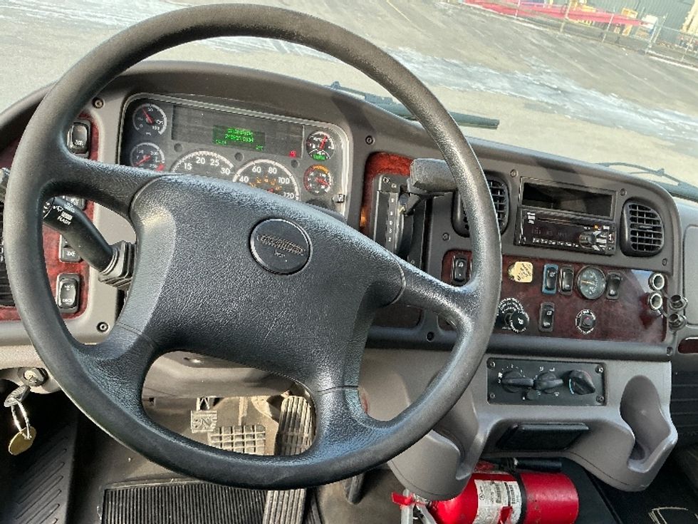 Medium Duty Box Truck-Light and Medium Duty Trucks-Freightliner-2019-M2-Calgary-AB-248,803\n\t\tkm-$ 69,750 - Image 15