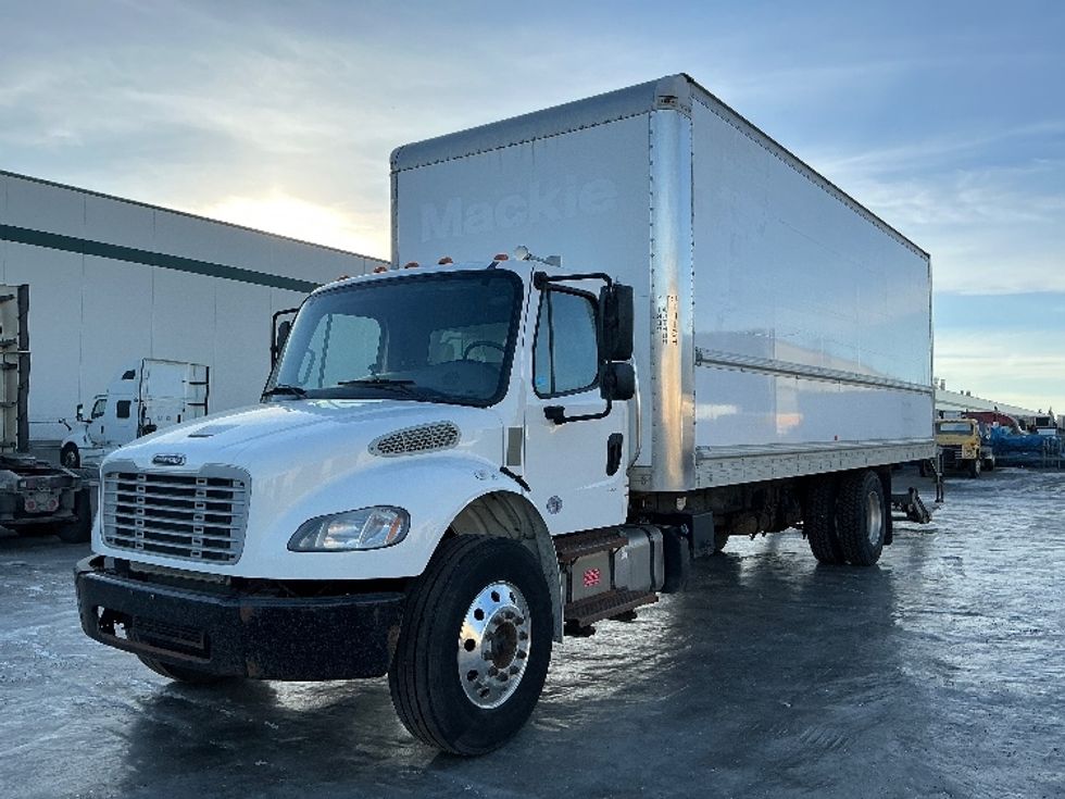 Medium Duty Box Truck-Light and Medium Duty Trucks-Freightliner-2019-M2-Calgary-AB-253,651\n\t\tkm-$ 68,750 - Image 3