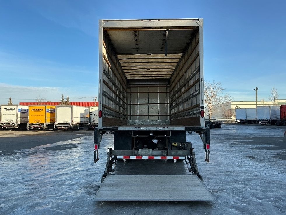 Medium Duty Box Truck-Light and Medium Duty Trucks-Freightliner-2019-M2-Calgary-AB-253,651\n\t\tkm-$ 68,750 - Image 9