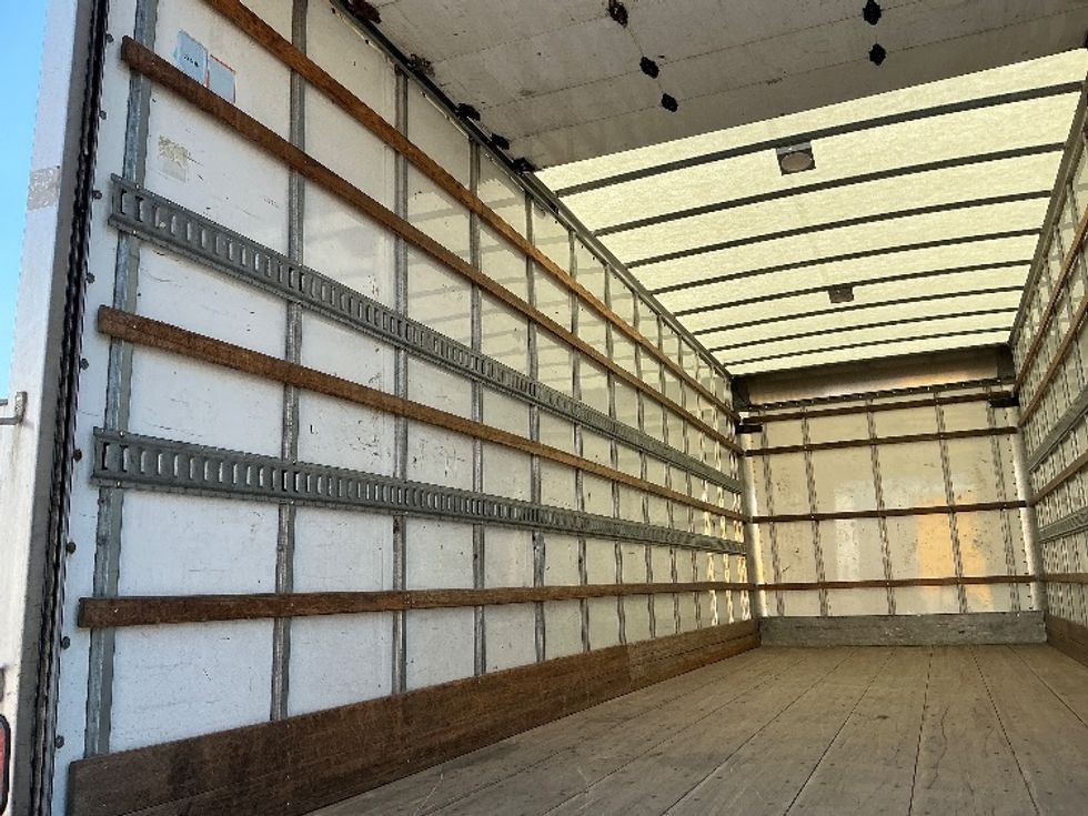Medium Duty Box Truck-Light and Medium Duty Trucks-Freightliner-2019-M2-Calgary-AB-269,202\n\t\tkm-$ 60,750 - Image 11