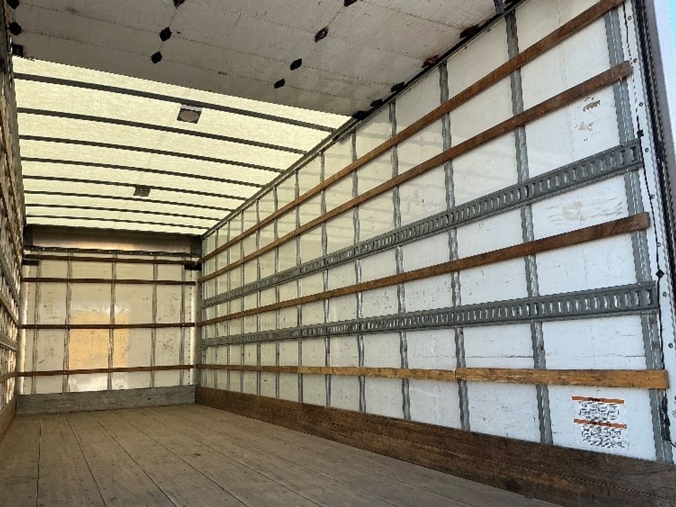 Medium Duty Box Truck-Light and Medium Duty Trucks-Freightliner-2019-M2-Calgary-AB-269,202\n\t\tkm-$ 60,750 - Image 12