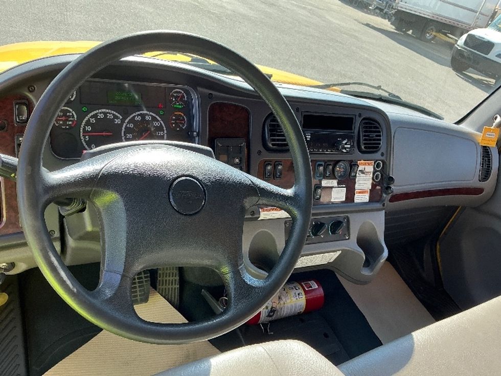Medium Duty Box Truck-Light and Medium Duty Trucks-Freightliner-2019-M2-Calgary-AB-269,202\n\t\tkm-$ 60,750 - Image 18