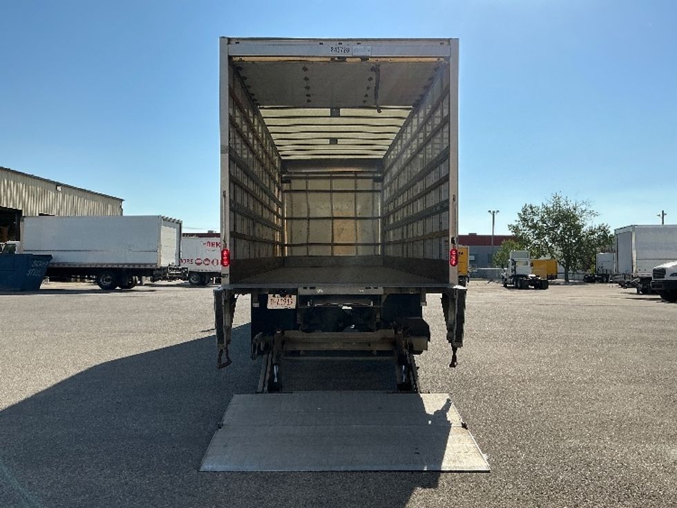 Medium Duty Box Truck-Light and Medium Duty Trucks-Freightliner-2019-M2-Calgary-AB-269,202\n\t\tkm-$ 60,750 - Image 9