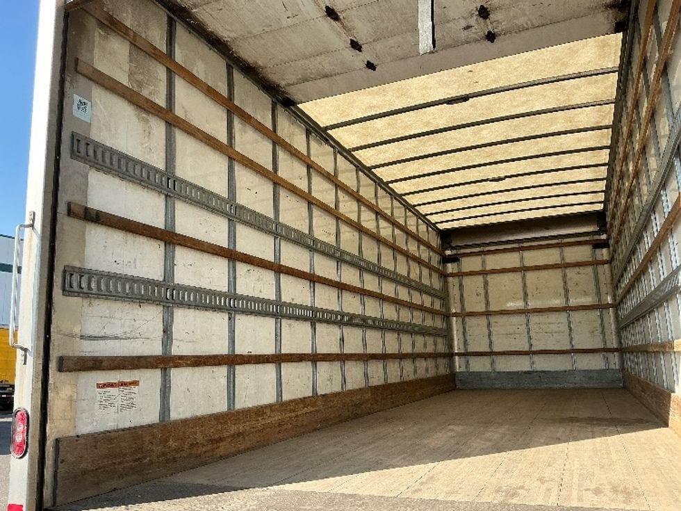 Medium Duty Box Truck-Light and Medium Duty Trucks-Freightliner-2019-M2-Calgary-AB-275,865\n\t\tkm-$ 64,500 - Image 11