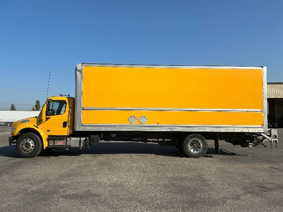 Medium Duty Box Truck-Light and Medium Duty Trucks-Freightliner-2019-M2-Calgary-AB-275,865\n\t\tkm-$ 64,500 - Image 16