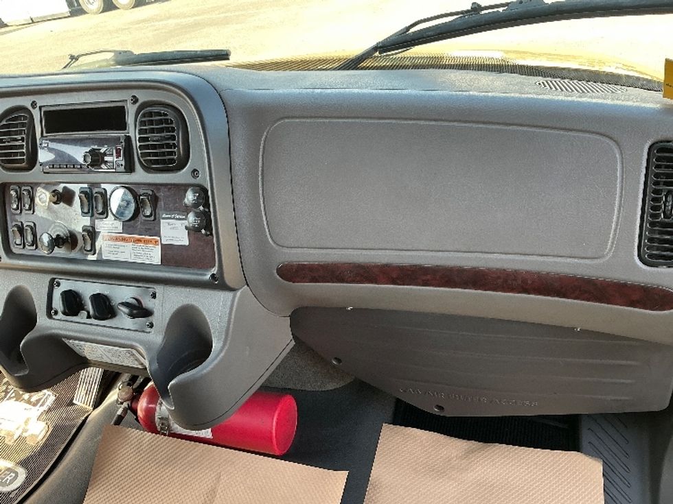 Medium Duty Box Truck-Light and Medium Duty Trucks-Freightliner-2019-M2-Calgary-AB-275,865\n\t\tkm-$ 64,500 - Image 21