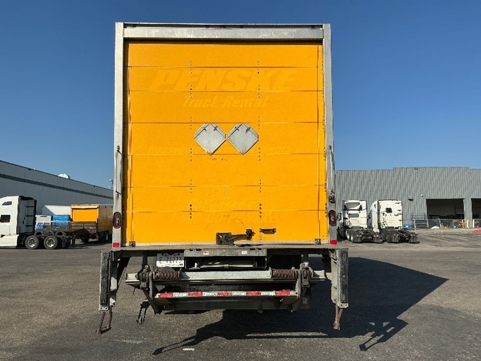 Medium Duty Box Truck-Light and Medium Duty Trucks-Freightliner-2019-M2-Calgary-AB-275,865\n\t\tkm-$ 64,500 - Image 7