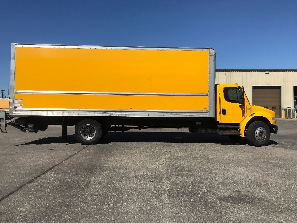 Medium Duty Box Truck-Light and Medium Duty Trucks-Freightliner-2019-M2-Calgary-AB-281,279\n\t\tkm-$ 61,250 - Image 15