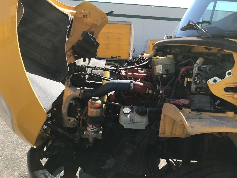 Medium Duty Box Truck-Light and Medium Duty Trucks-Freightliner-2019-M2-Calgary-AB-281,279\n\t\tkm-$ 61,250 - Image 24