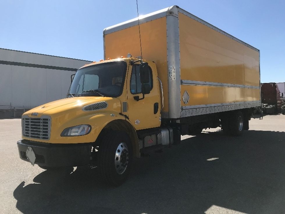 Medium Duty Box Truck-Light and Medium Duty Trucks-Freightliner-2019-M2-Calgary-AB-281,279\n\t\tkm-$ 61,250 - Image 3