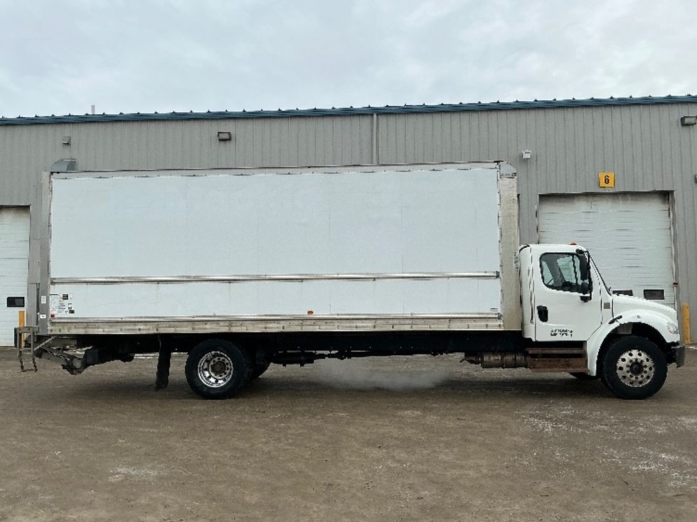 Medium Duty Box Truck-Light and Medium Duty Trucks-Freightliner-2019-M2-Calgary-AB-315,225\n\t\tkm-$ 60,250 - Image 15