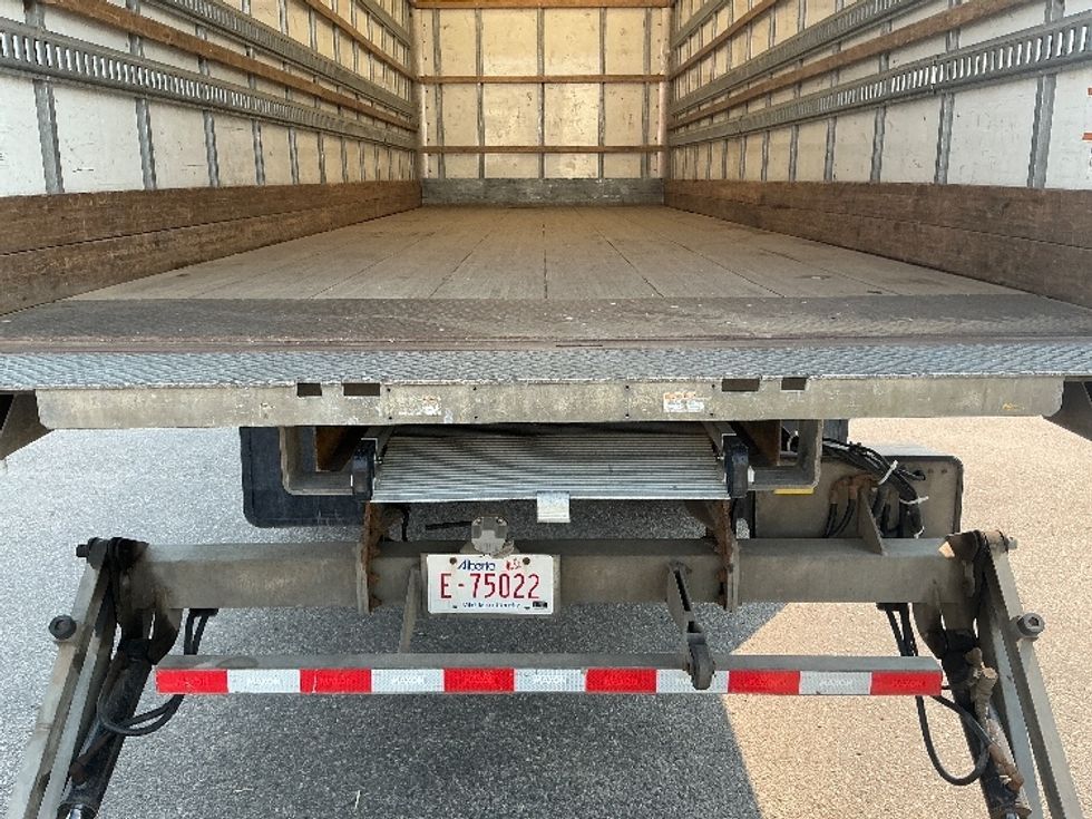 Medium Duty Box Truck-Light and Medium Duty Trucks-Freightliner-2019-M2-Calgary-AB-320,111\n\t\tkm-$ 55,250 - Image 10