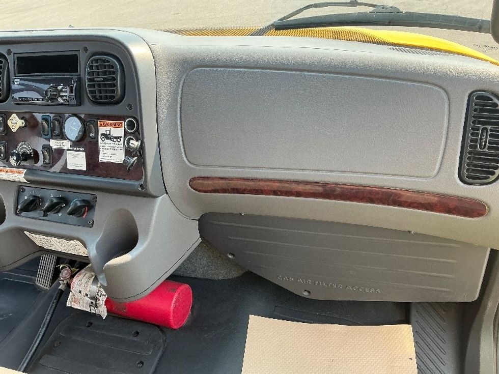 Medium Duty Box Truck-Light and Medium Duty Trucks-Freightliner-2019-M2-Calgary-AB-320,111\n\t\tkm-$ 55,250 - Image 20
