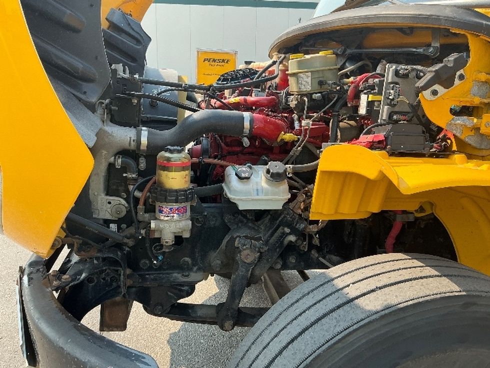 Medium Duty Box Truck-Light and Medium Duty Trucks-Freightliner-2019-M2-Calgary-AB-320,111\n\t\tkm-$ 55,250 - Image 24